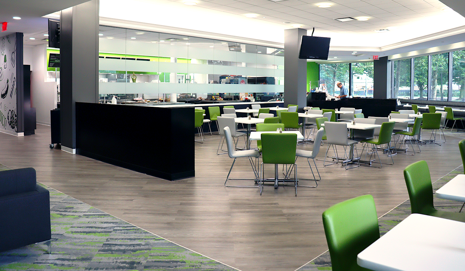 <p class="text-size-header-32" textalign="right" style="text-align: right">ON-SITE</p><p class="text-size-header-32" textalign="right" style="text-align: right">AMENITIES</p> at Metropolitan Center - One Meadowlands Plaza