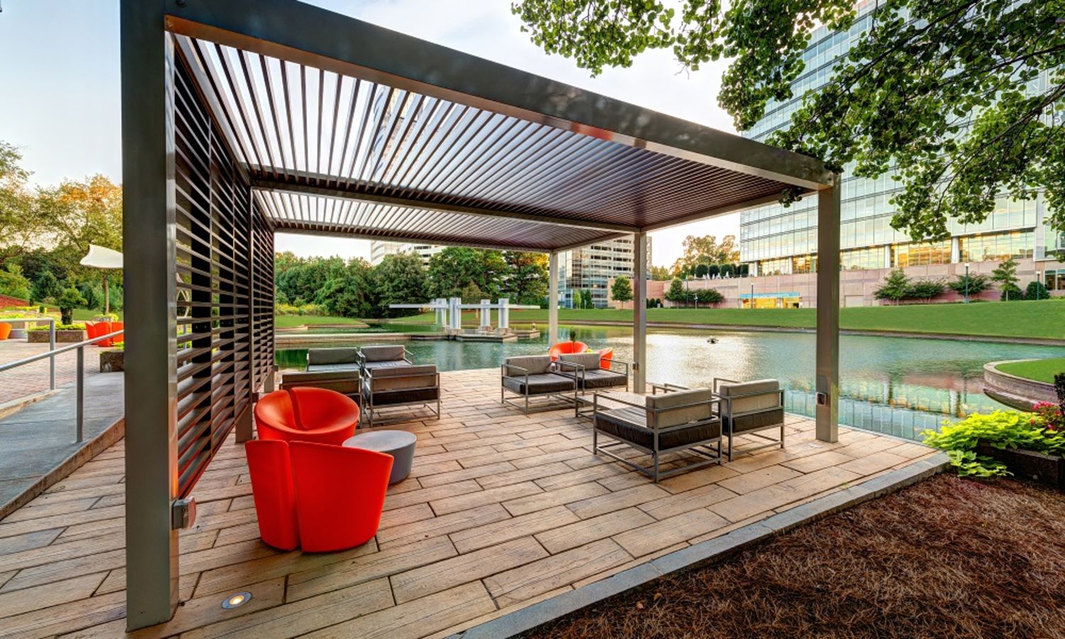 <h2><span class="text-size-header-32"><em>ACTIVATED OUTDOOR SPACE</em></span></h2> at 7000 Central Parkway