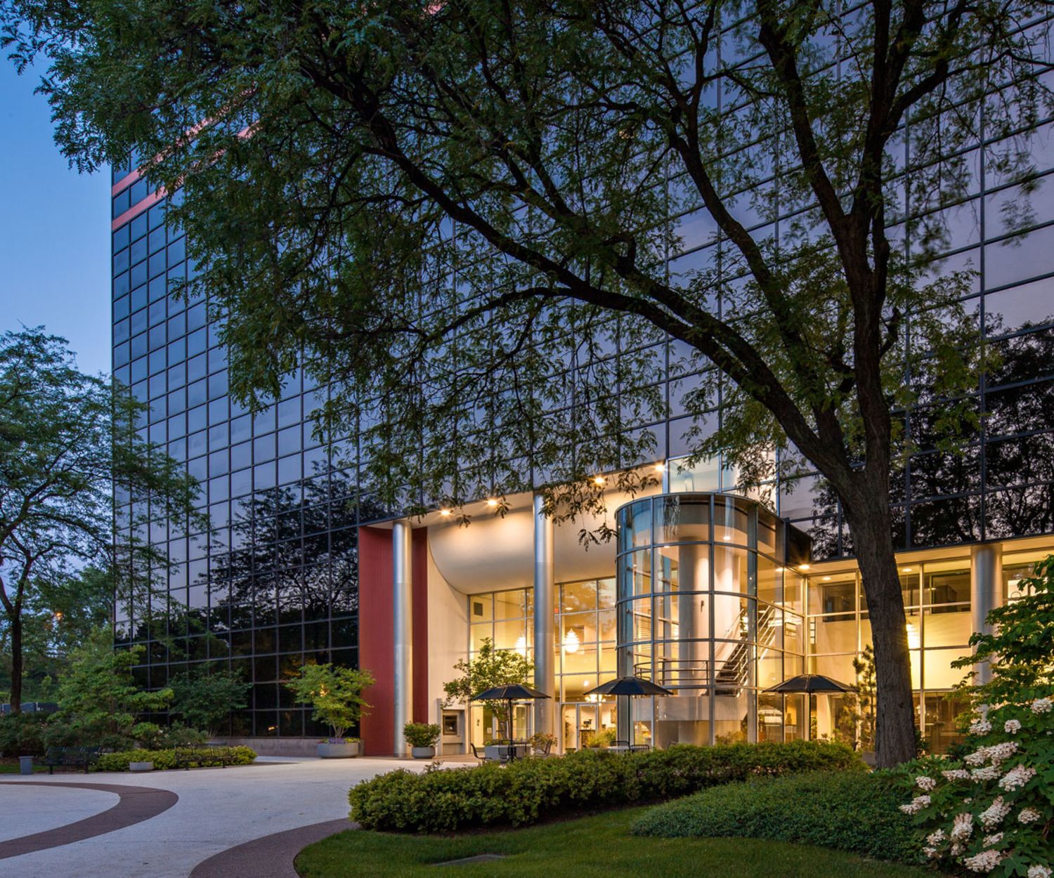 Park 80 West Plaza - 250 Pehle Avenue