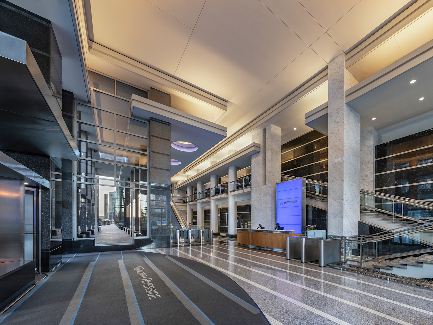 <p class="text-size-header-40" textalign="center" style="text-align: center"><span class="text-size-header-40"><strong>BUILDING FACTS</strong></span></p> at 100 North Riverside Plaza