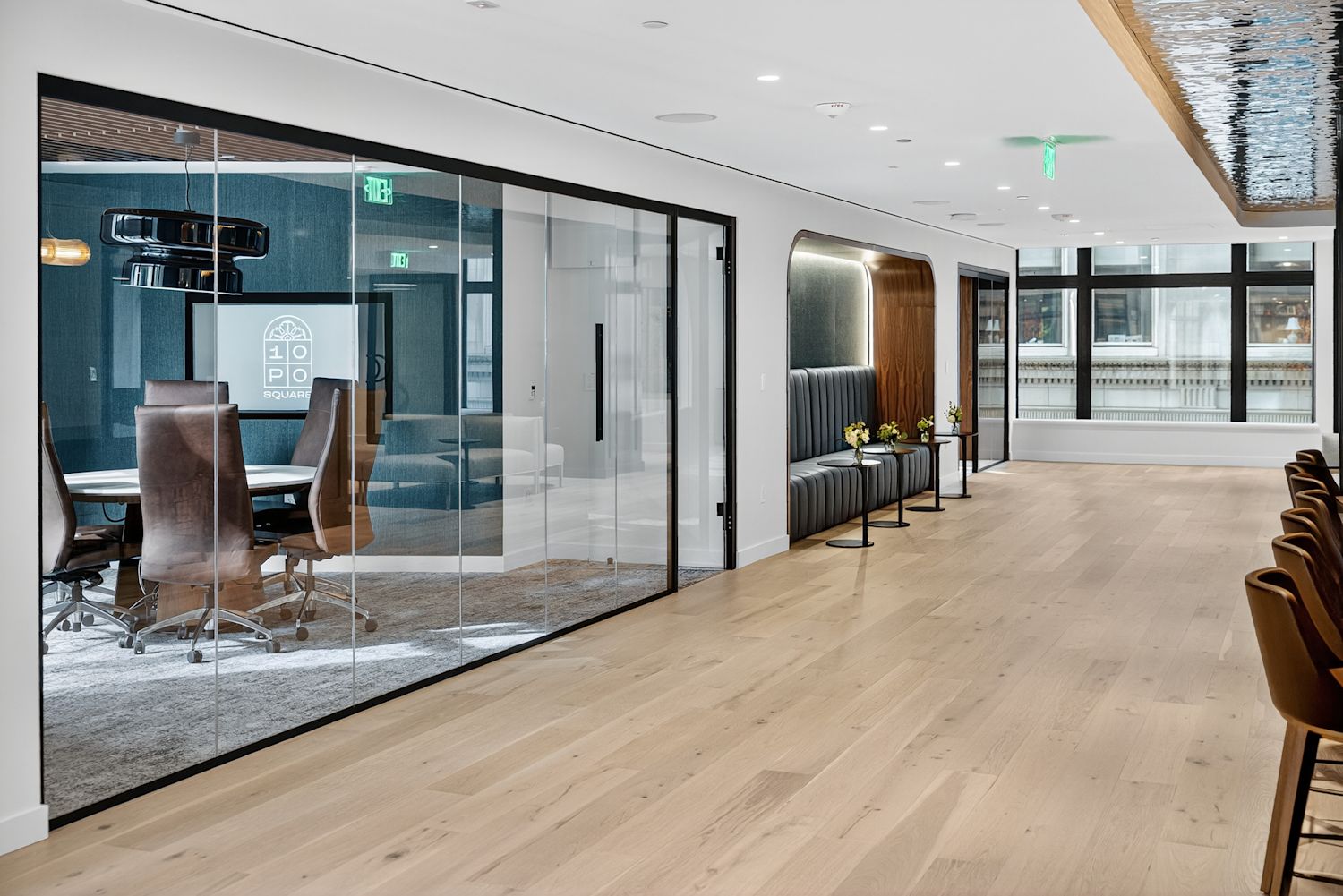 <p class="text-size-header-32">Tenant-Only Amenity Floor</p> at 10 Post Office Square