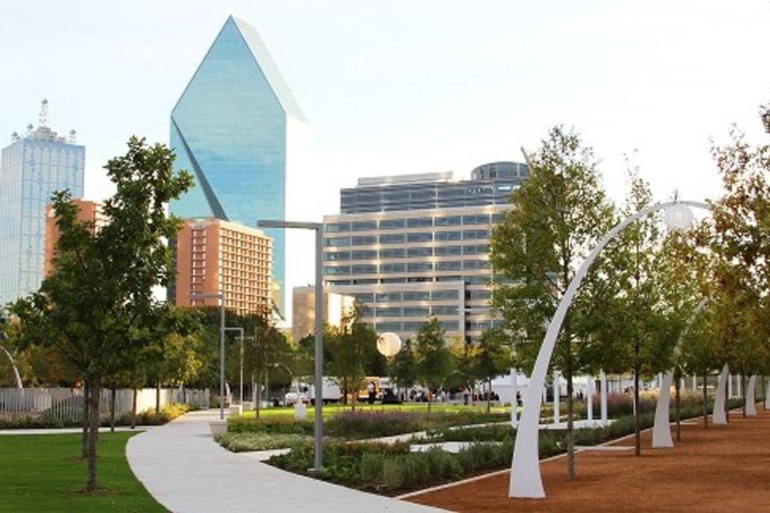 Title at Park District - 2121 North Pearl Street