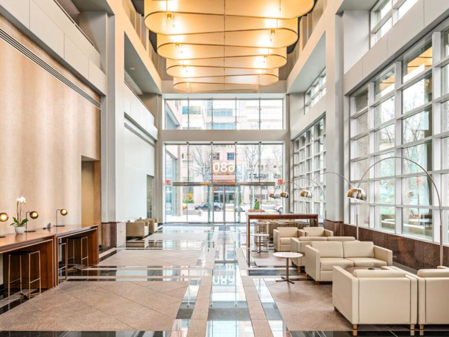 <h1><span class="text-size-header-32">INTRODUCING THE ALL-NEW <br>STAMFORD TOWERS</span><br><span class="text-size-subheader-24">____________</span></h1> at Stamford Towers - 680 Washington Boulevard