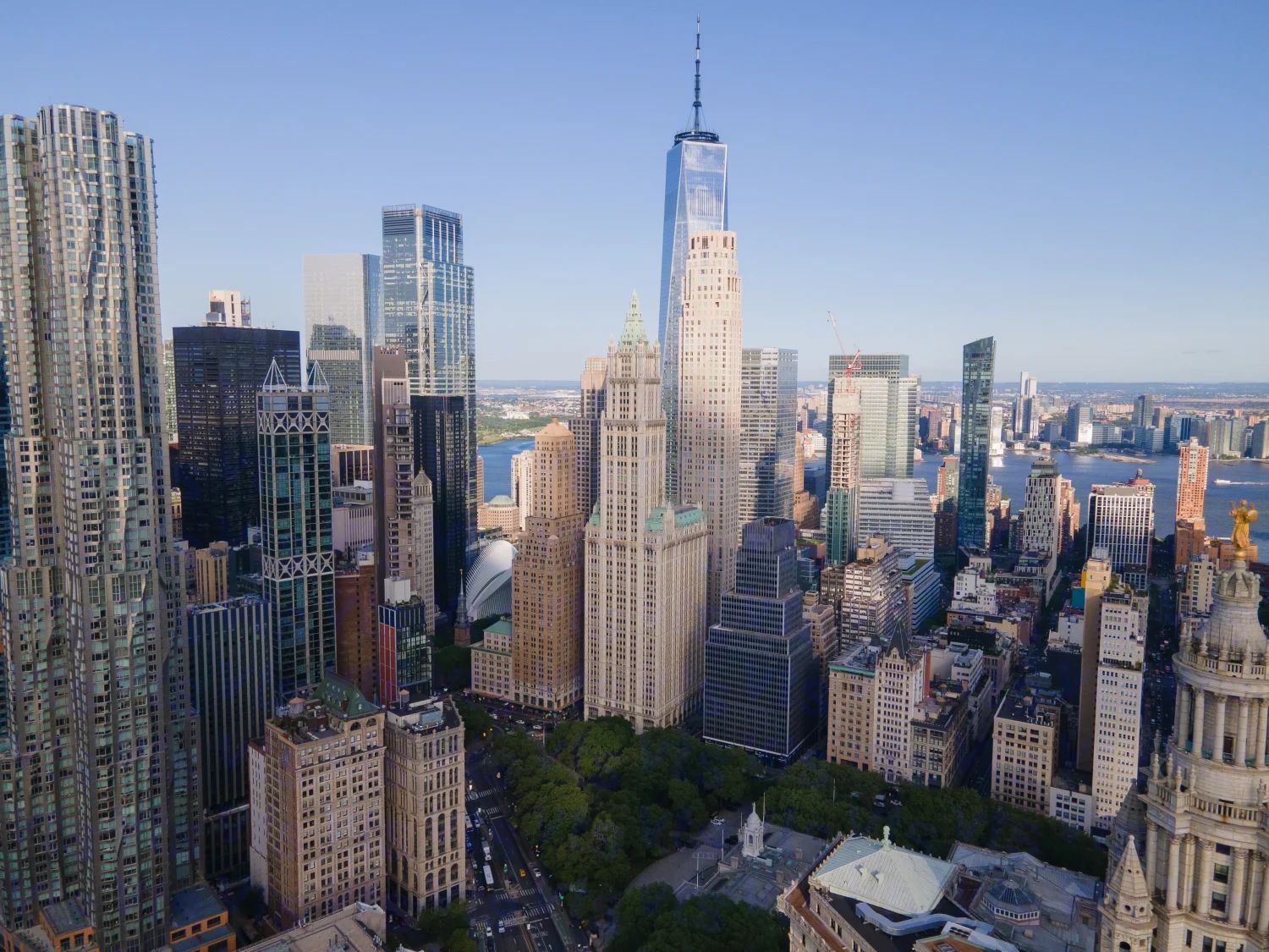 <p class="text-size-header-32" textalign="center" style="text-align: center">THE MARKET</p><p class="text-size-header-32" textalign="center" style="text-align: center">TRIBECA X FIDI</p> at 250 Broadway