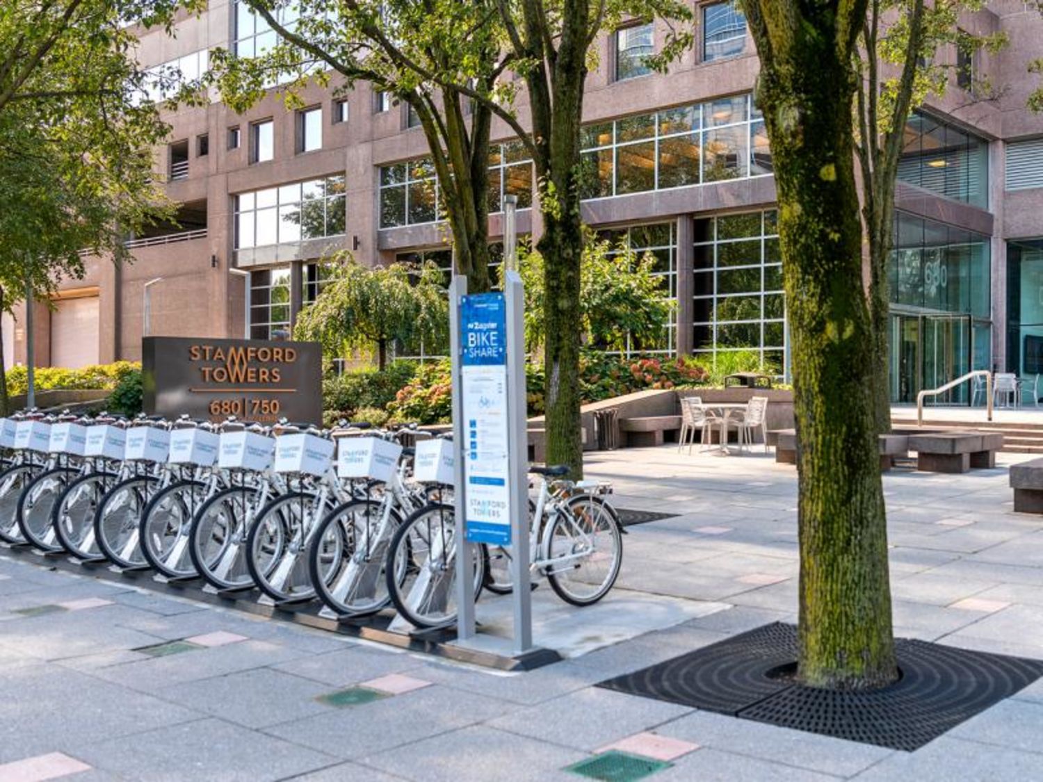 <p class="text-size-header-32" textalign="left" style="text-align: left"><span class="text-size-header-32">CENTRALIZE TO</span></p><p class="text-size-header-32" textalign="left" style="text-align: left"><span class="text-size-header-32"><strong>MOBILIZE</strong></span></p> at Stamford Towers - 680 Washington Boulevard