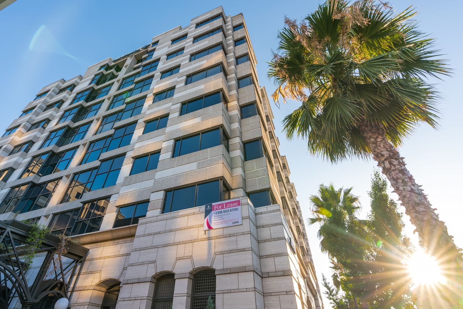 <p class="text-size-subheader-24"><span class="text-size-subheader-24"><strong>THE STANDOUT SPECIFICATIONS</strong></span></p> at Pasadena Towers - 55 South Lake Avenue