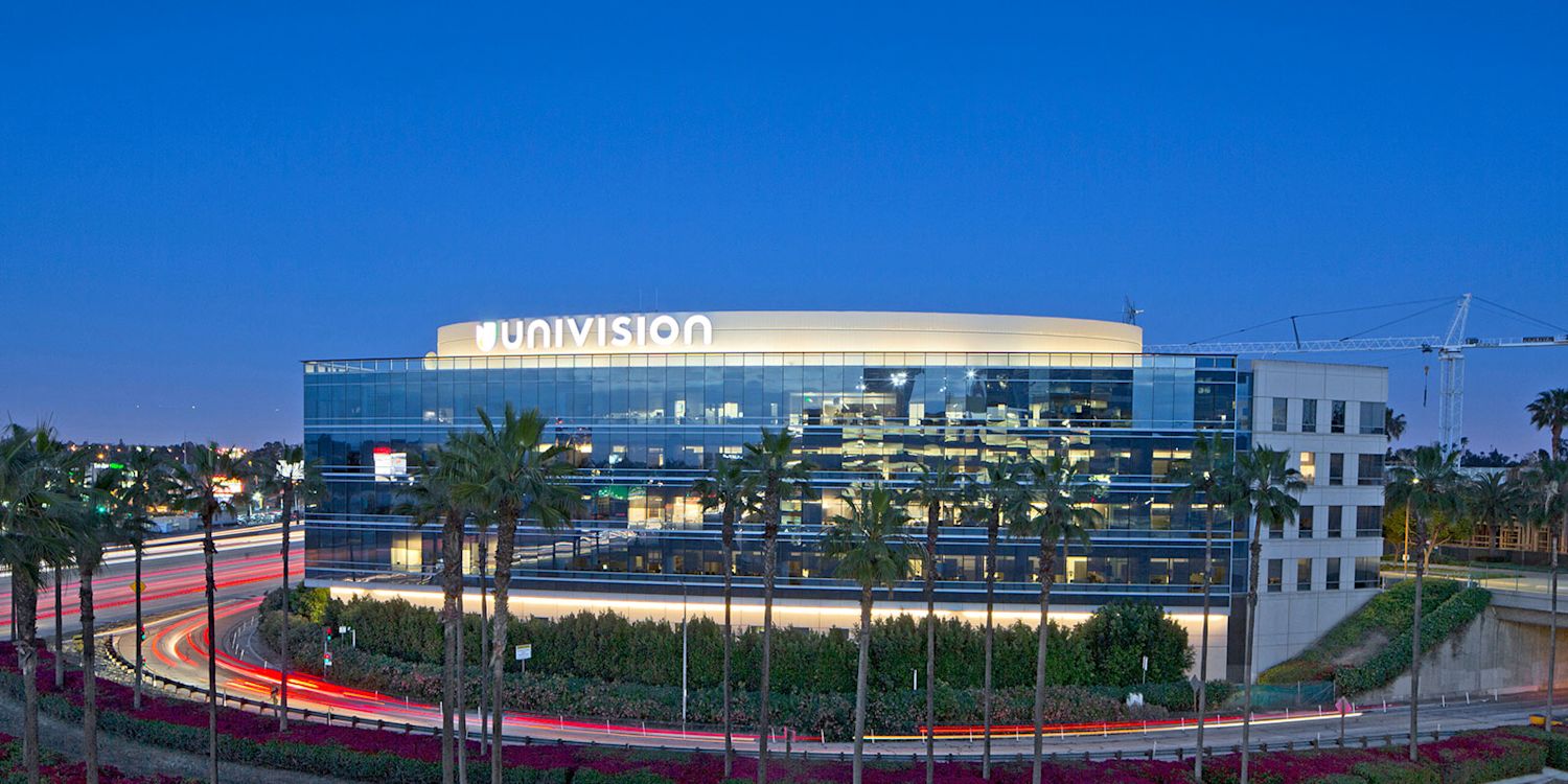 <p class="text-size-header-32"><strong>Your Workplace: Redefined</strong><br></p><p class="text-size-header-32"></p><p class="text-size-body-18"><strong>With a prime Playa Vista location and new expansive </strong></p><p class="text-size-body-18"><strong>indoor/outdoor integration, you won’t find a workplace like </strong></p><p class="text-size-body-18"><strong>this anywhere else.</strong></p> at Univision - 5999 Center Drive