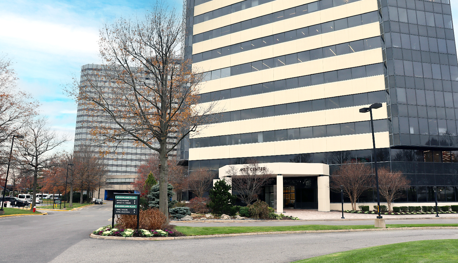 Metropolitan Center - One Meadowlands Plaza