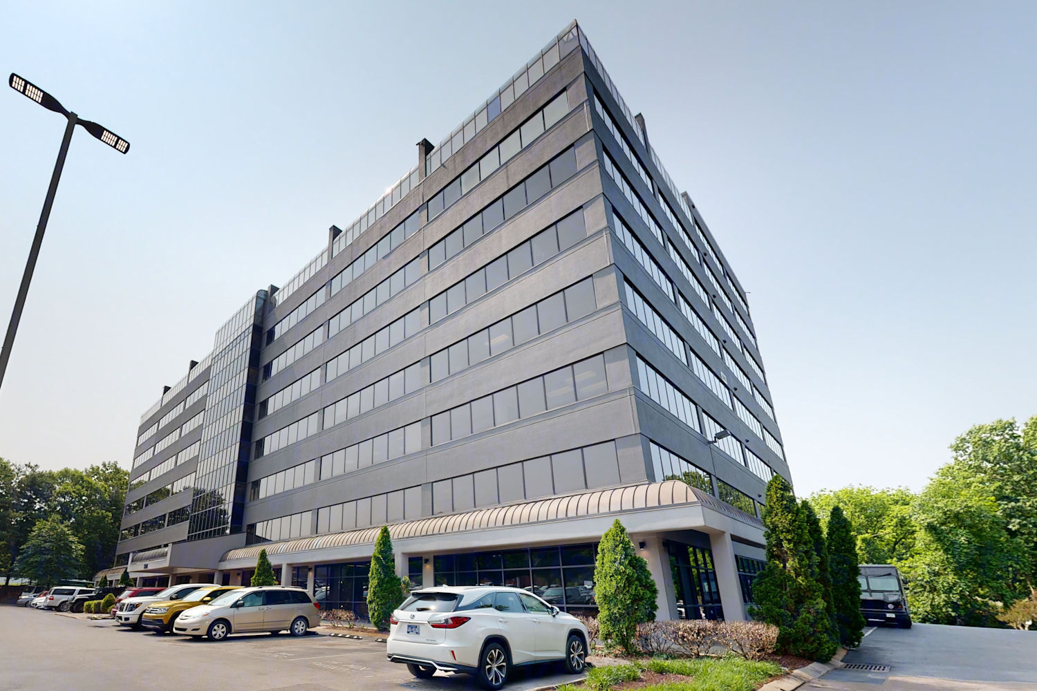 Airport Executive Plaza - 1321 Murfreesboro Pike, Nashville, TN