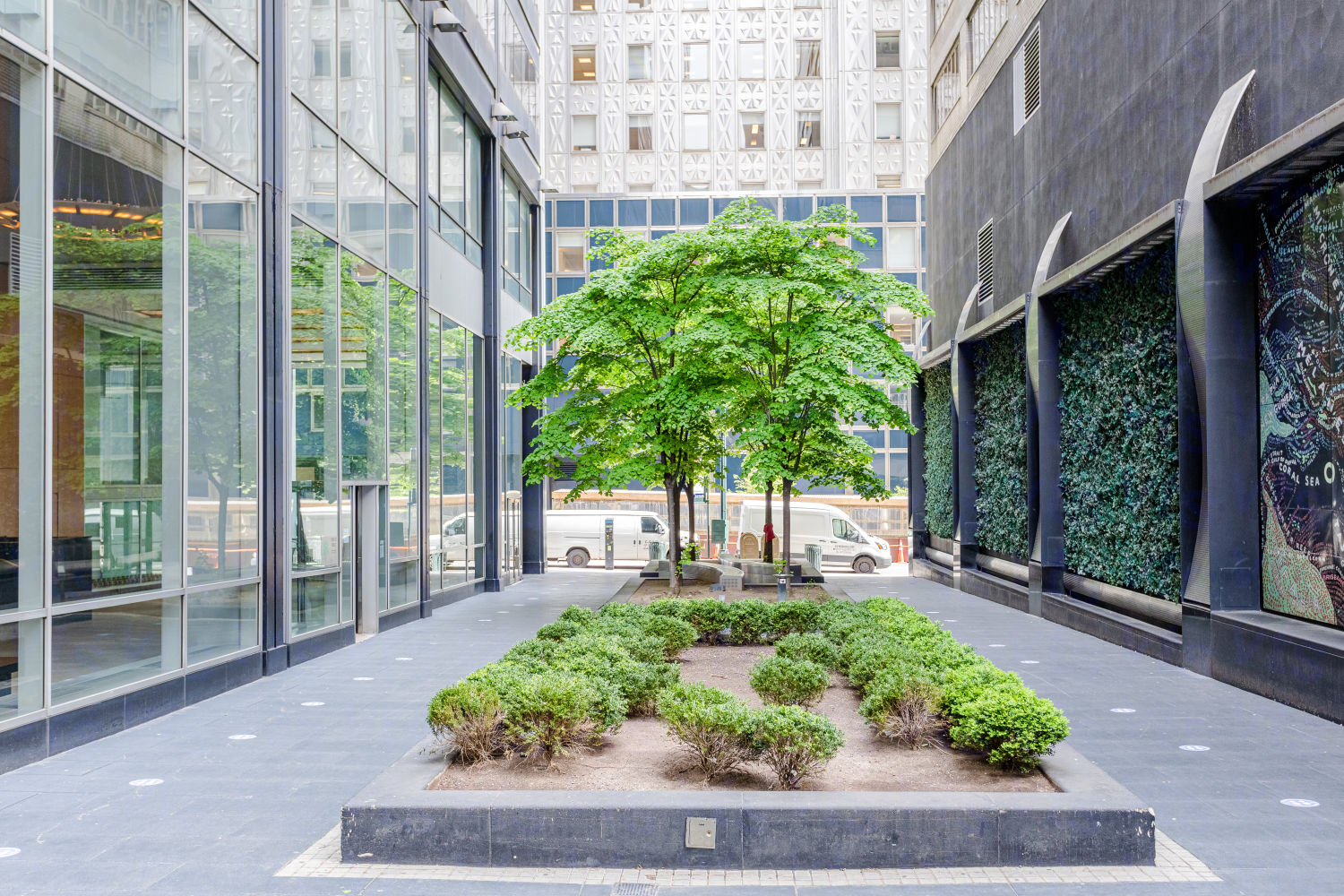 Grand Central Plaza - 622 Third Avenue, New York, NY