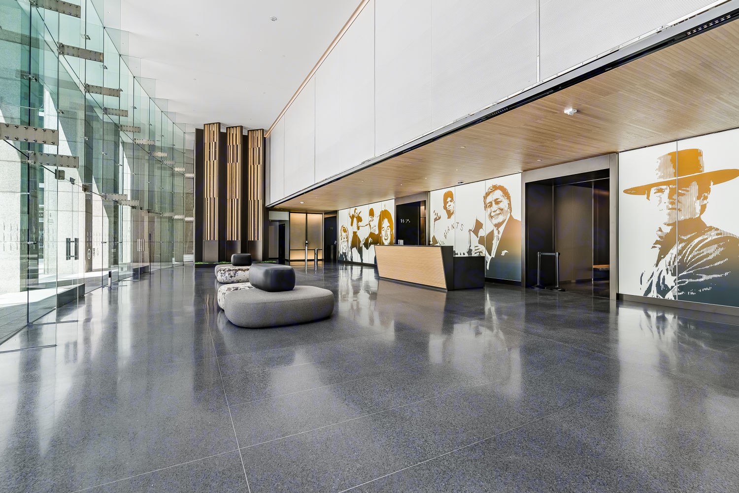 Building Photo of 300 Howard Street