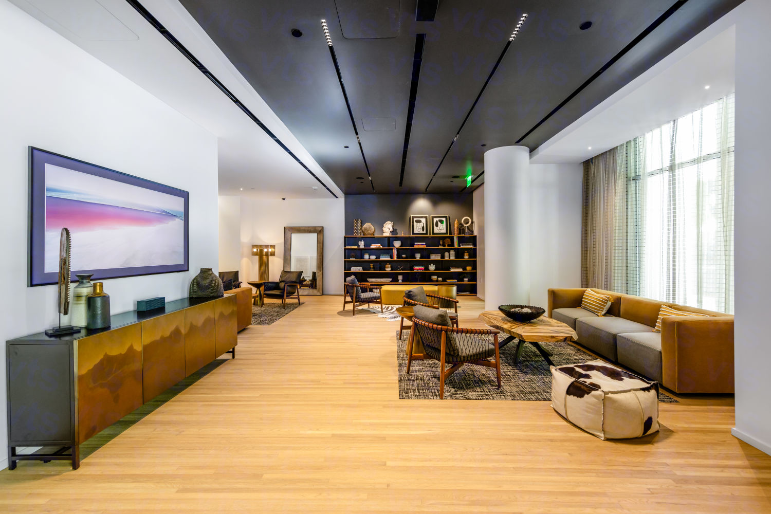 Building Photo of 300 Howard Street