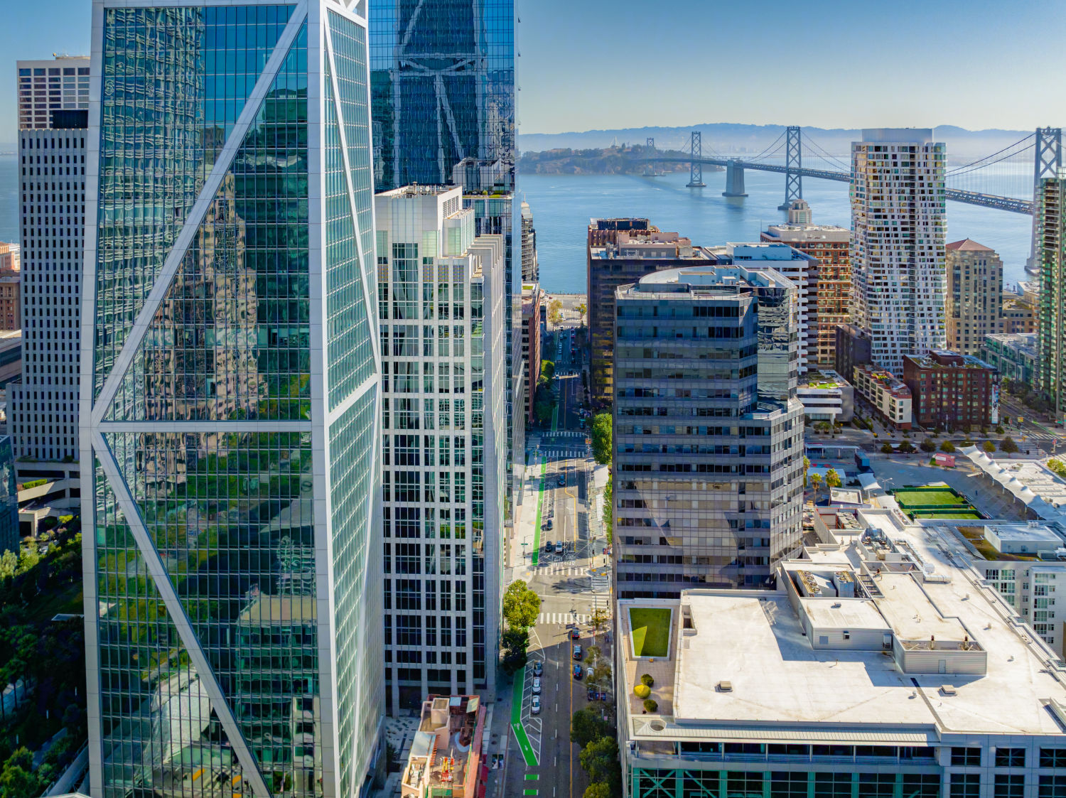 Building Photo of 300 Howard Street