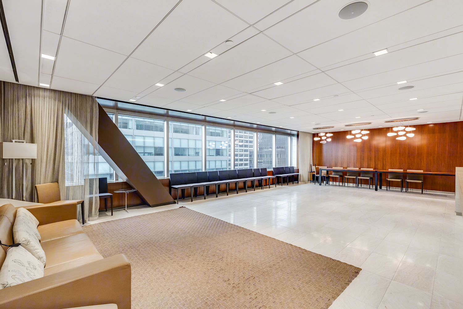 Entire 31st Floor, Suite E31 Commercial Space for Rent at 601