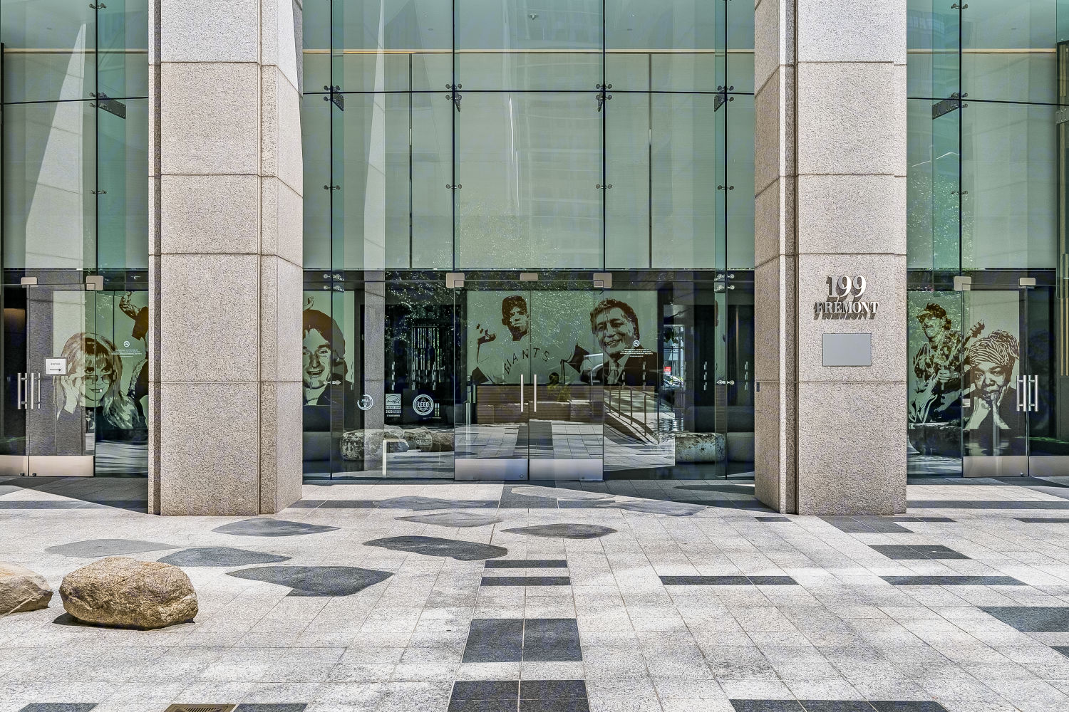 Building Photo of 300 Howard Street