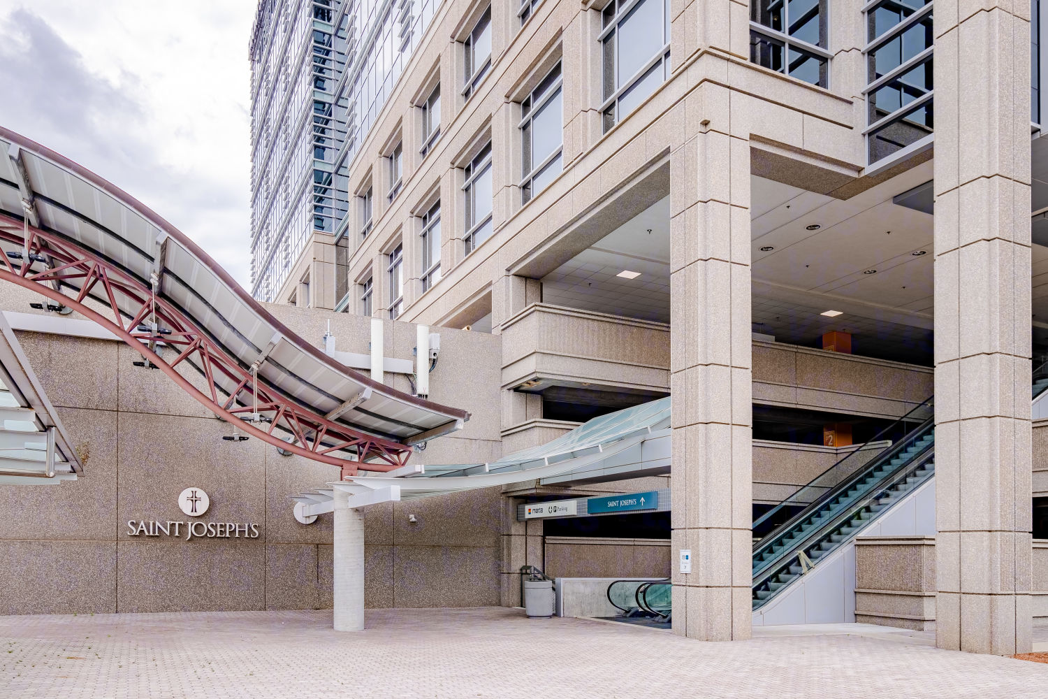 Doctors Center Four - 5673 Peachtree Dunwoody Road, Sandy Springs
