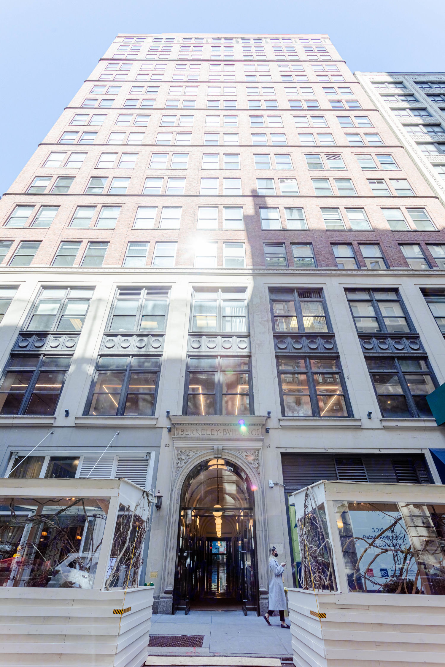 19 West 44th Street, New York, NY Commercial Space for Rent | VTS