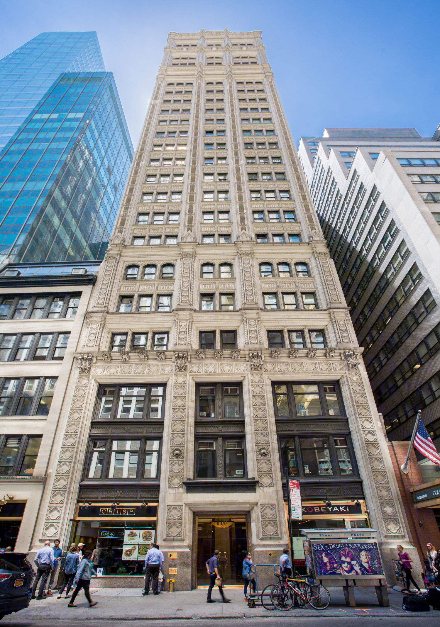 WEST 公式写真 ⛱⛱⛱