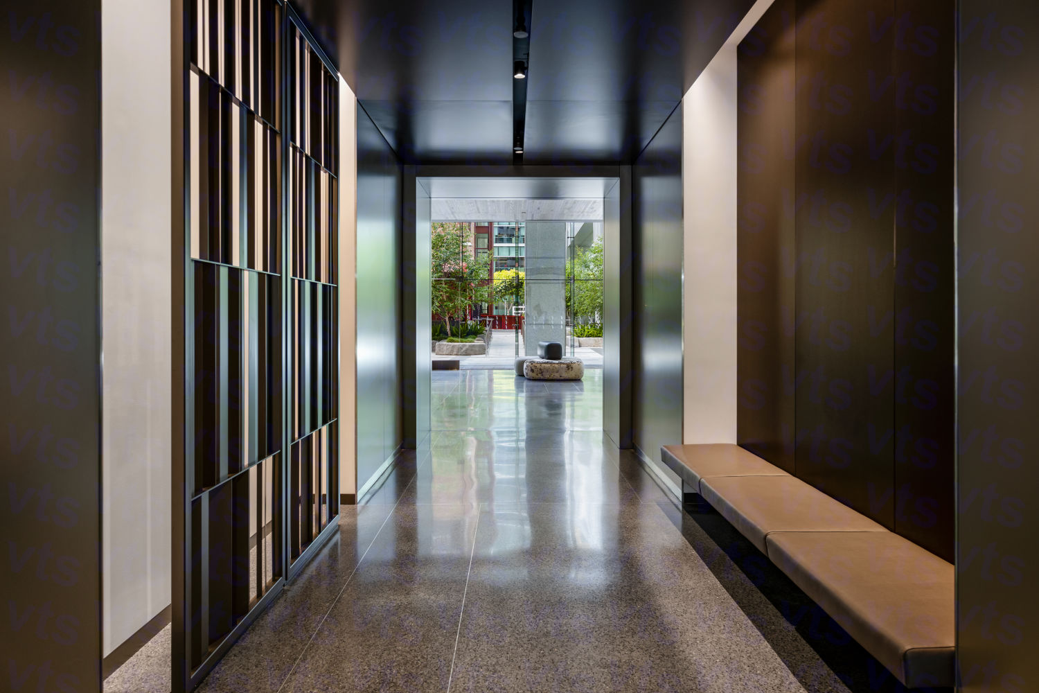 Building Photo of 300 Howard Street