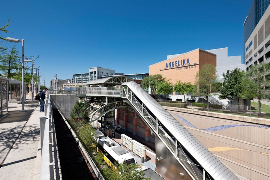 Mockingbird Station - 5307 East Mockingbird Lane