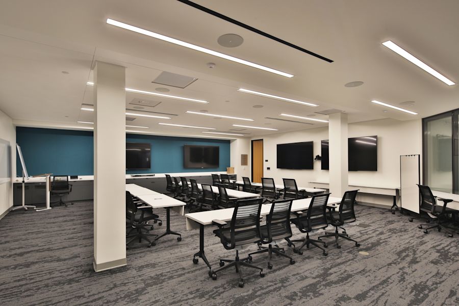 Corporate Pointe at West Hills - 8407 Fallbrook Avenue C