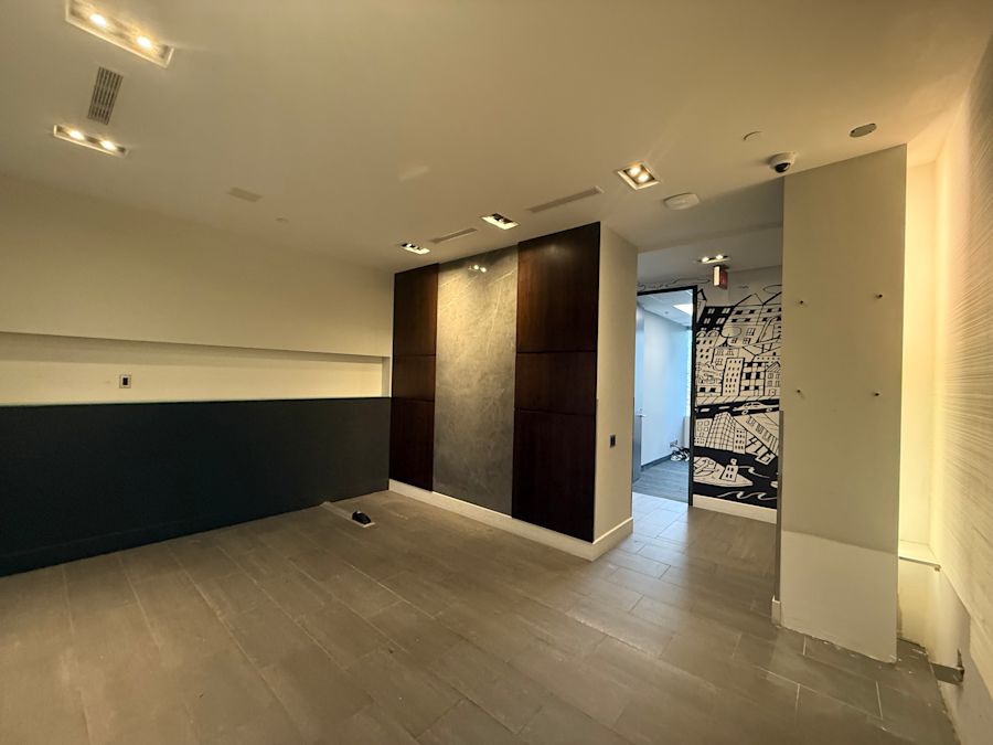 Listing image - Partial 10th Floor, Suite 1050 - 5255 Yonge Street