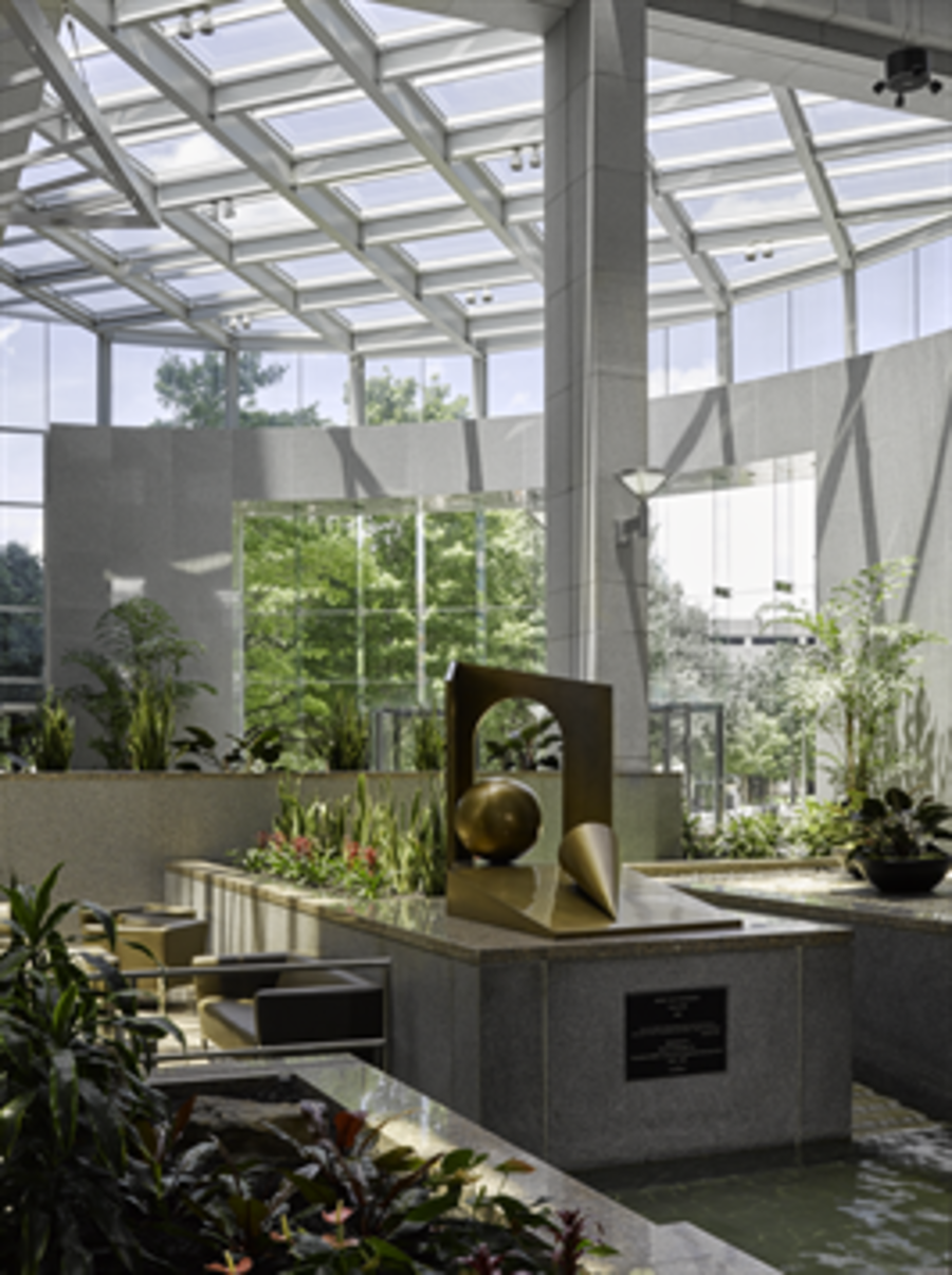 The Colonnade Addison - 15301 Dallas Parkway