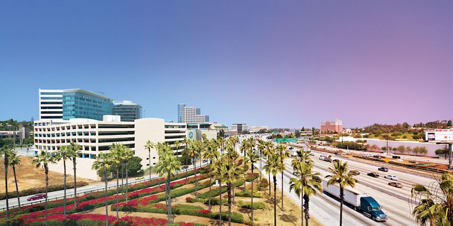 Univision - 5999 Center Drive