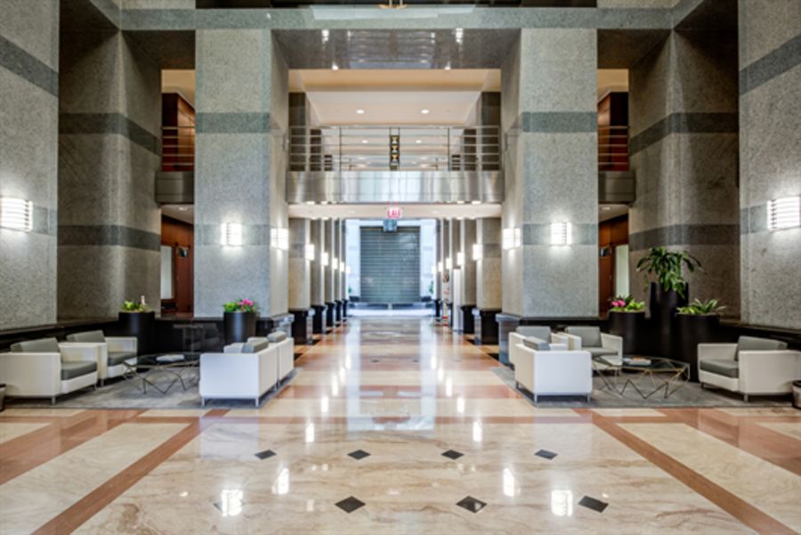 One O'hare Center - 6250 North River Road