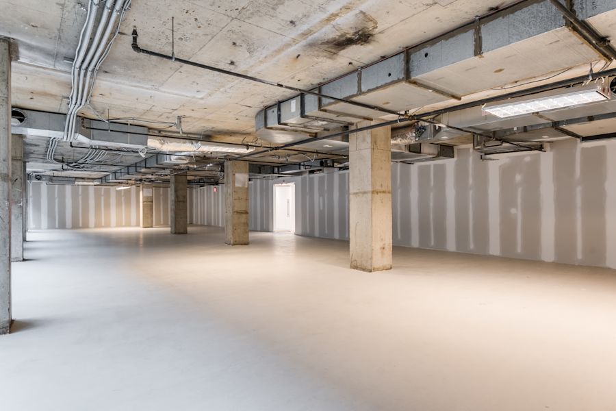 Main Area 1 - Partial 9th Floor, Suite 910 - Presidential Tower - 2550 South Clark Street