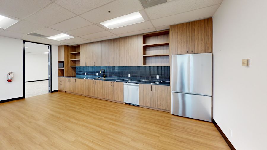 Listing image - Partial 9th Floor, Suite 900 - Skymark Avenue - 2630 - 2680 Skymark Ave