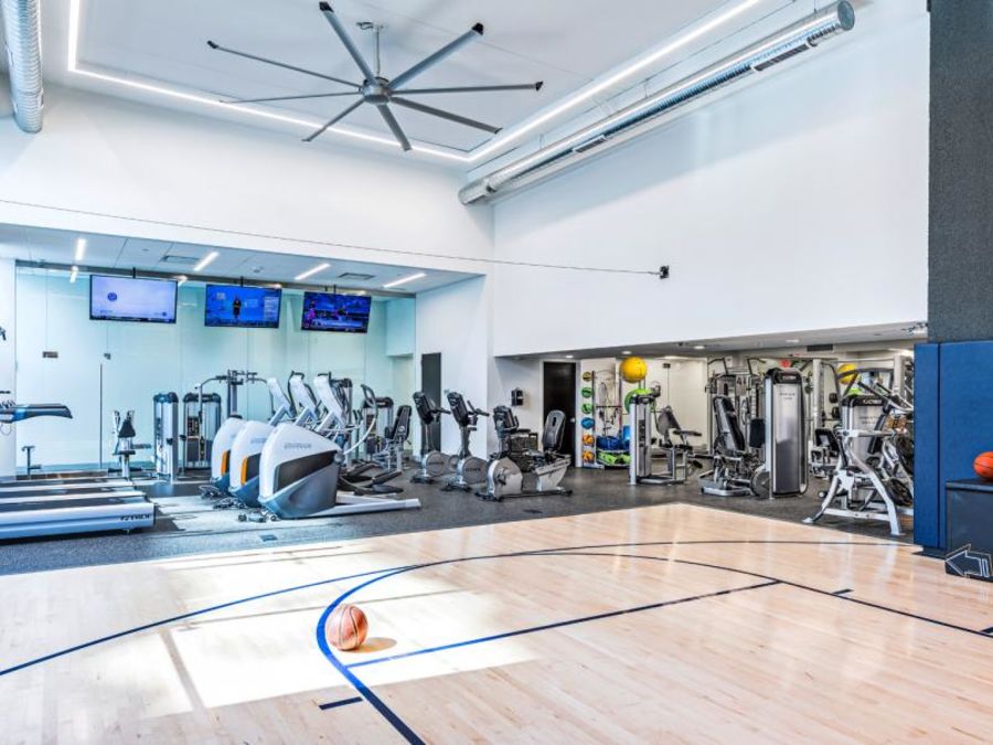 Stamford Towers - 680 Washington Boulevard