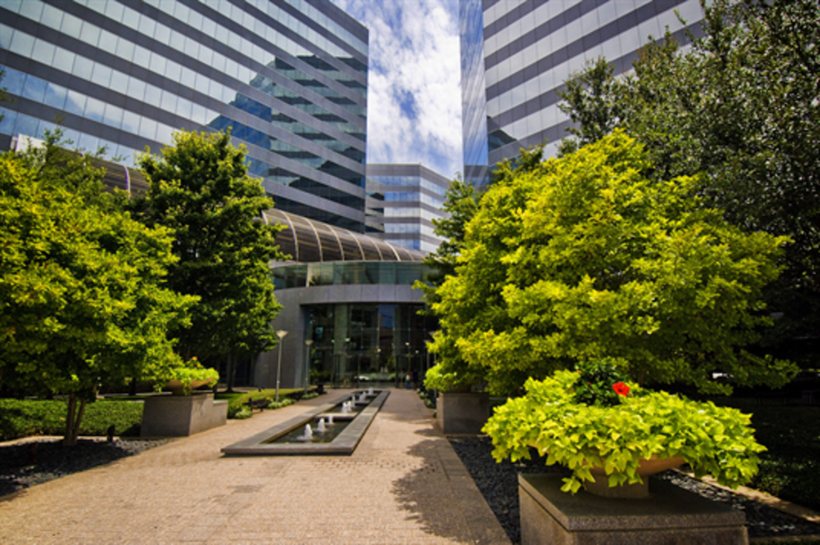 The Colonnade Addison - 15301 Dallas Parkway