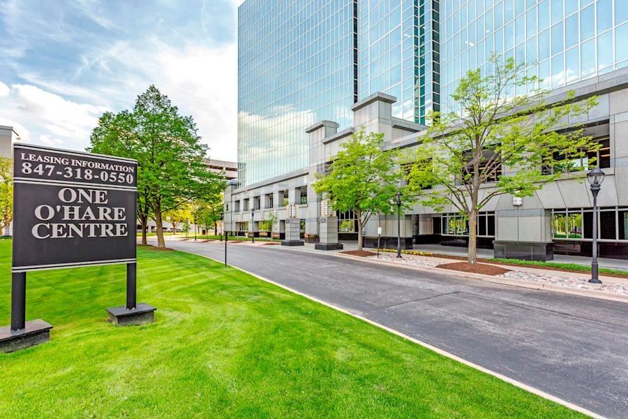 One O'hare Center - 6250 North River Road