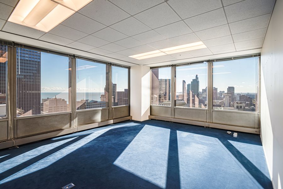 Room 25 - Entire 25th Floor, Suite 2500 - 33 West Monroe Street