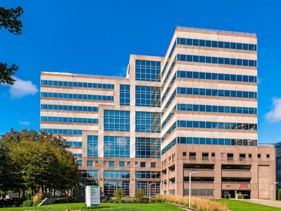 Stamford Towers - 680 Washington Boulevard