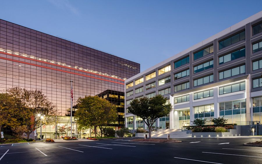 Park 80 West Plaza - 250 Pehle Avenue