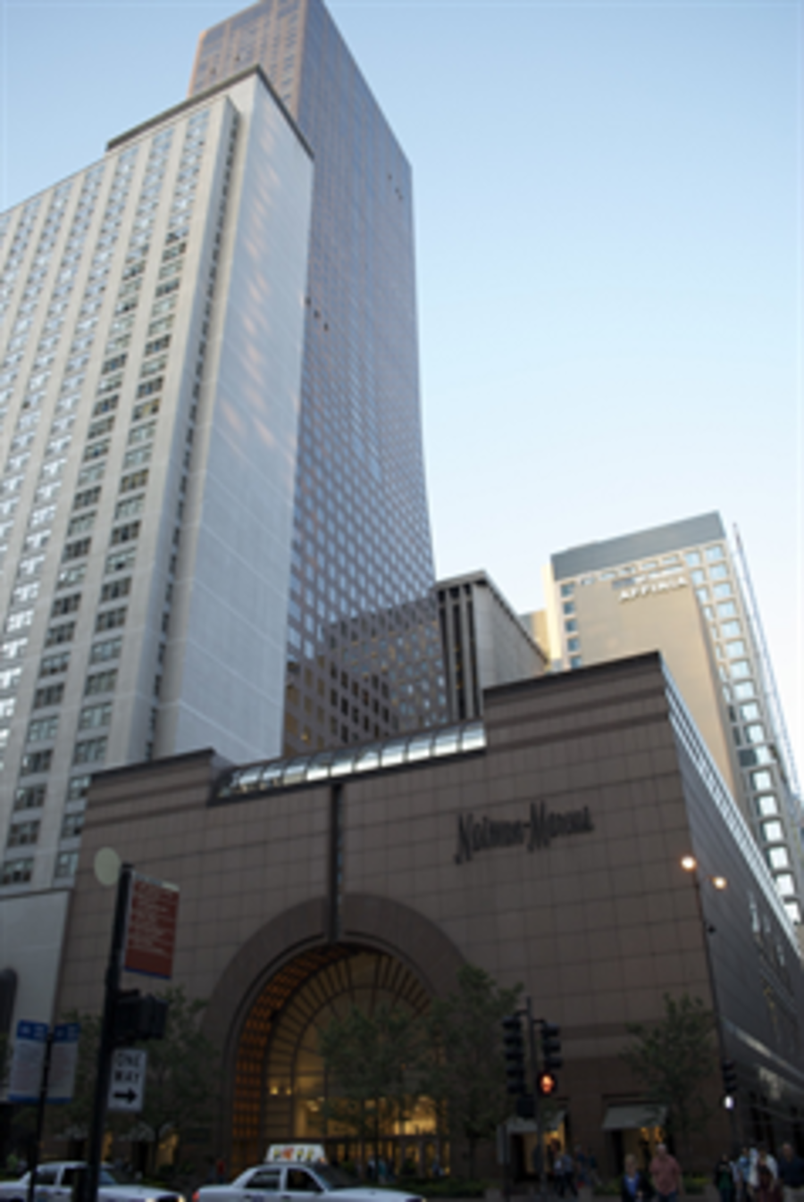 Olympia Center - 737 North Michigan Avenue