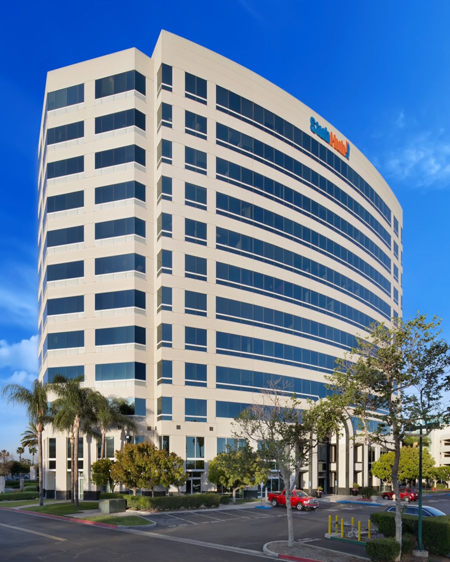 Stadium Tower - 2400 East Katella Avenue