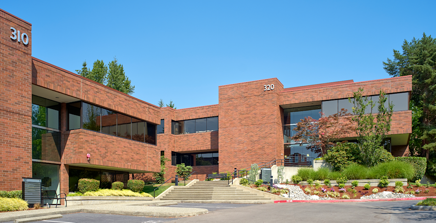 Ridgewood Corporate Center - 310 120th Avenue Northeast
