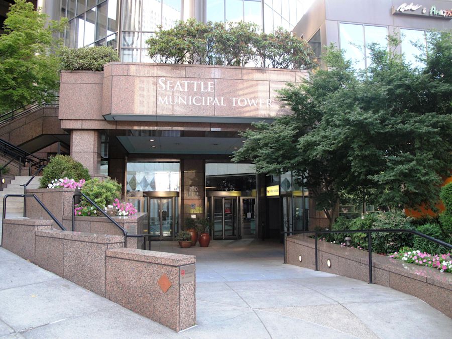 Seattle Municipal Tower - 700 5th Avenue