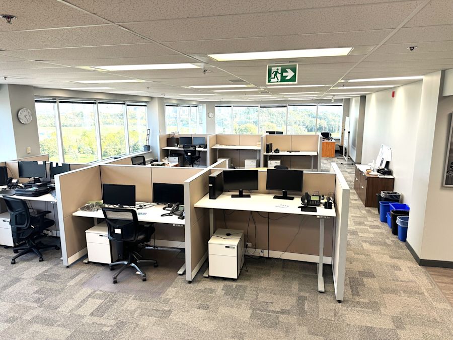 Listing image - Partial 7th Floor, Suite 701 - Skymark Avenue - 2630 - 2680 Skymark Ave