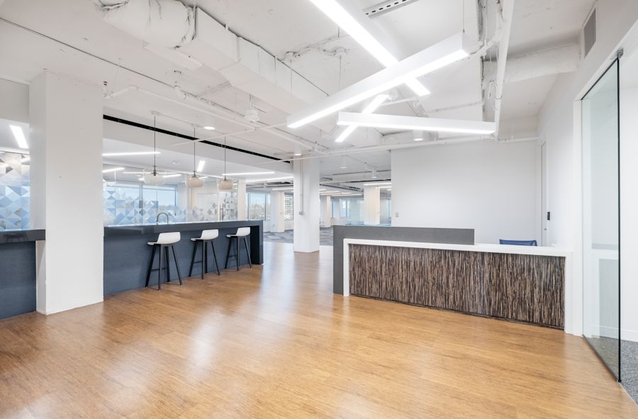 Reception - Partial 5th Floor, Suite 550 - Presidential Tower - 2550 South Clark Street