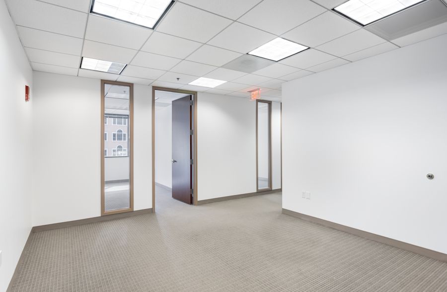 Reception - Partial 10th Floor, Suite 1004 - 265 Franklin Street