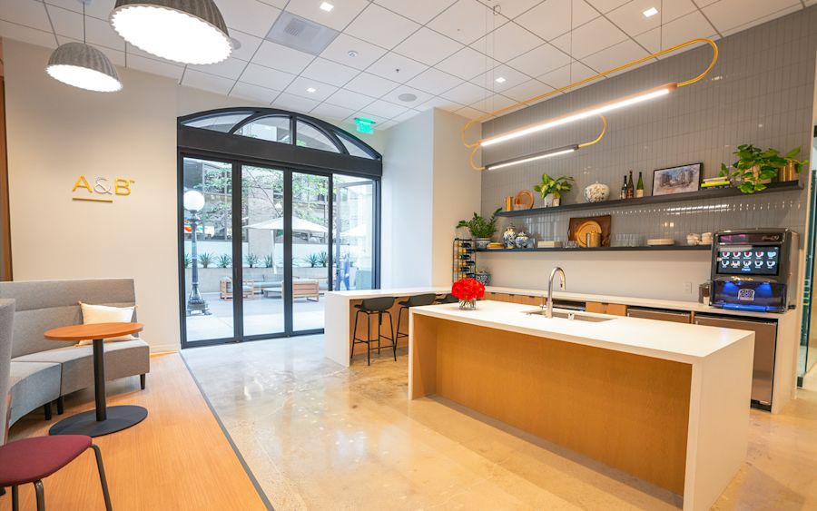 Pasadena Towers - 55 South Lake Avenue