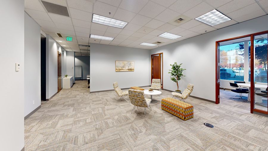 Sunset Corporate Campus - 13810 Southeast Eastgate Way