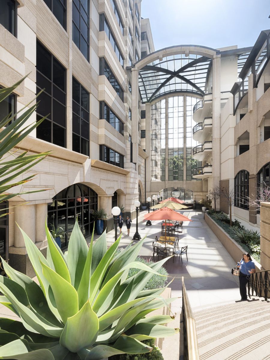 Pasadena Towers - 55 South Lake Avenue