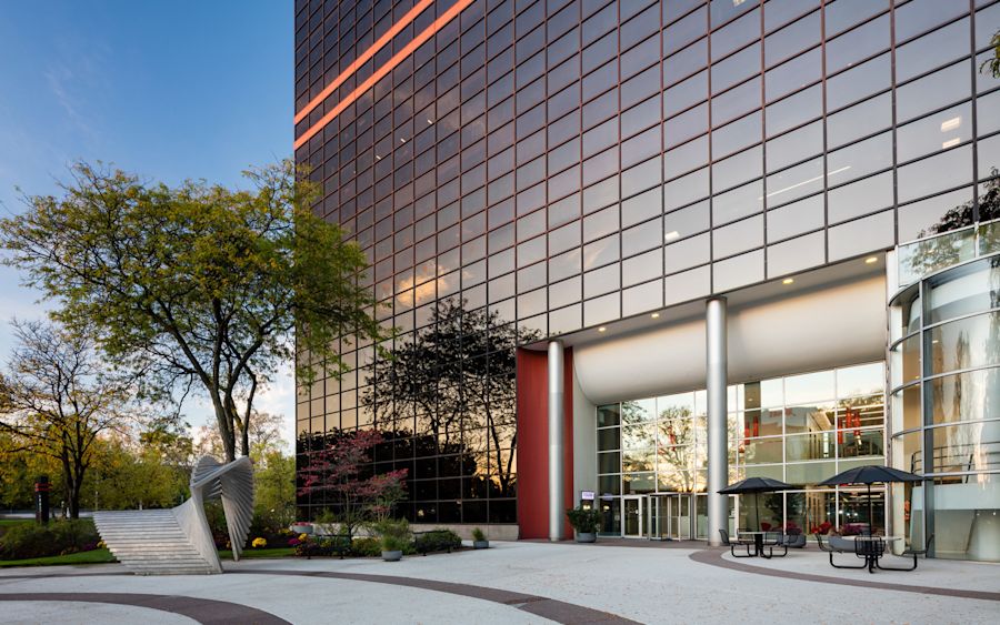 Park 80 West Plaza - 250 Pehle Avenue