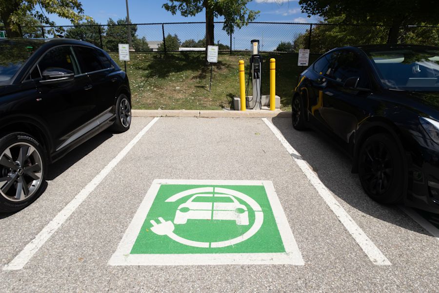 Heartland Corporate Centre - 100 Milverton Drive, 90 & 110 Matheson Boulevard West