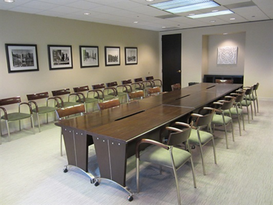 Olympia Center - 737 North Michigan Avenue